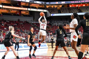 Louisville womens basketball | Dana Evans