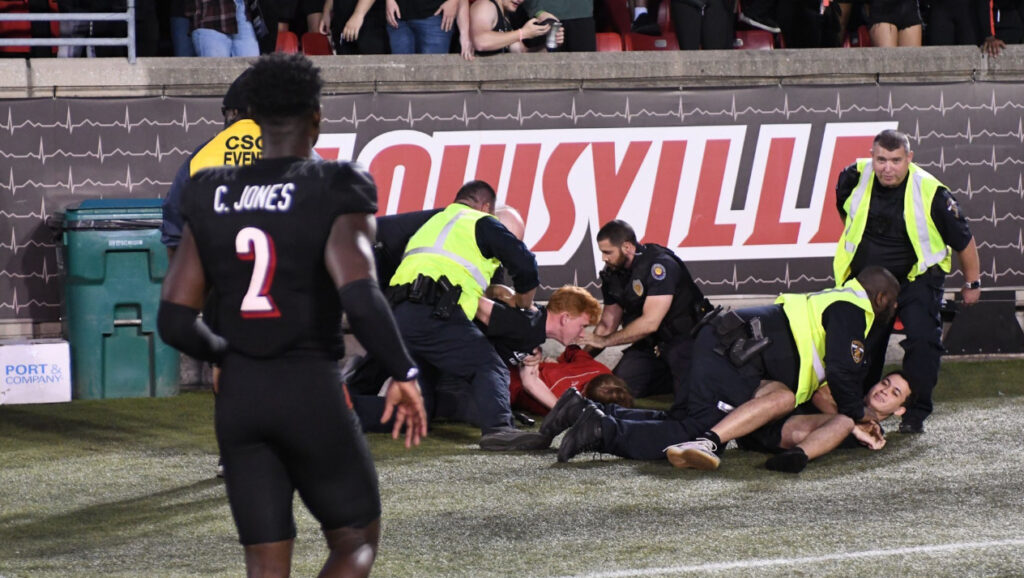 I'm with him! The story three heroic Louisville football field