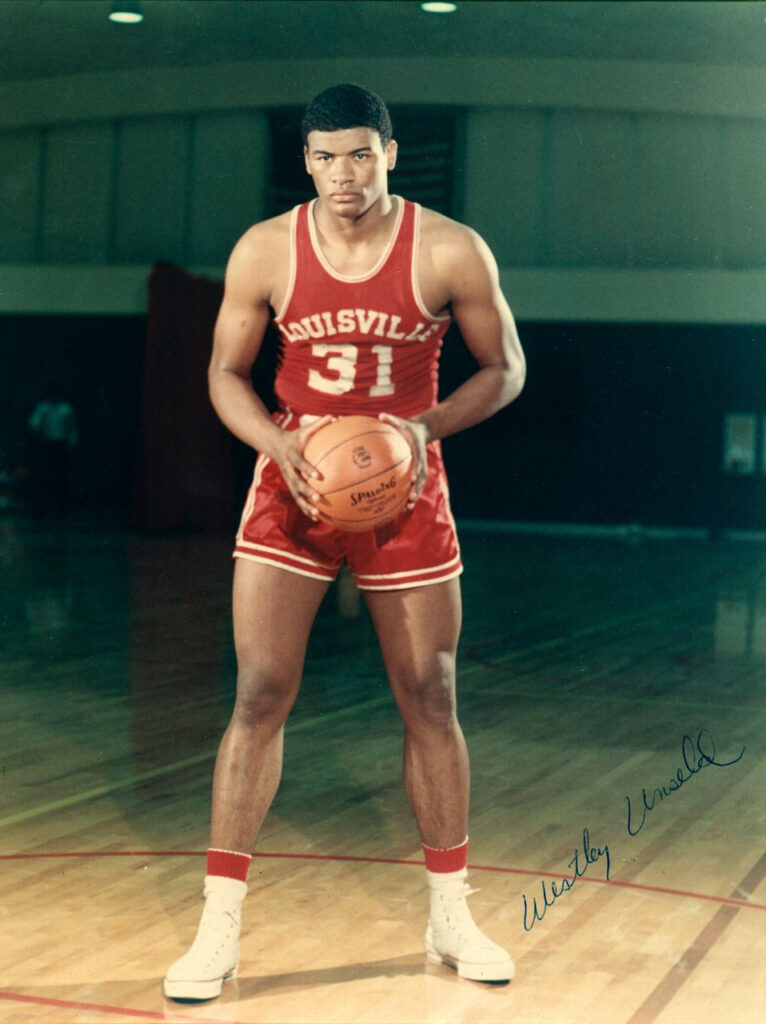 1,078 University Of Louisville Basketball Siva Stock Photos, High