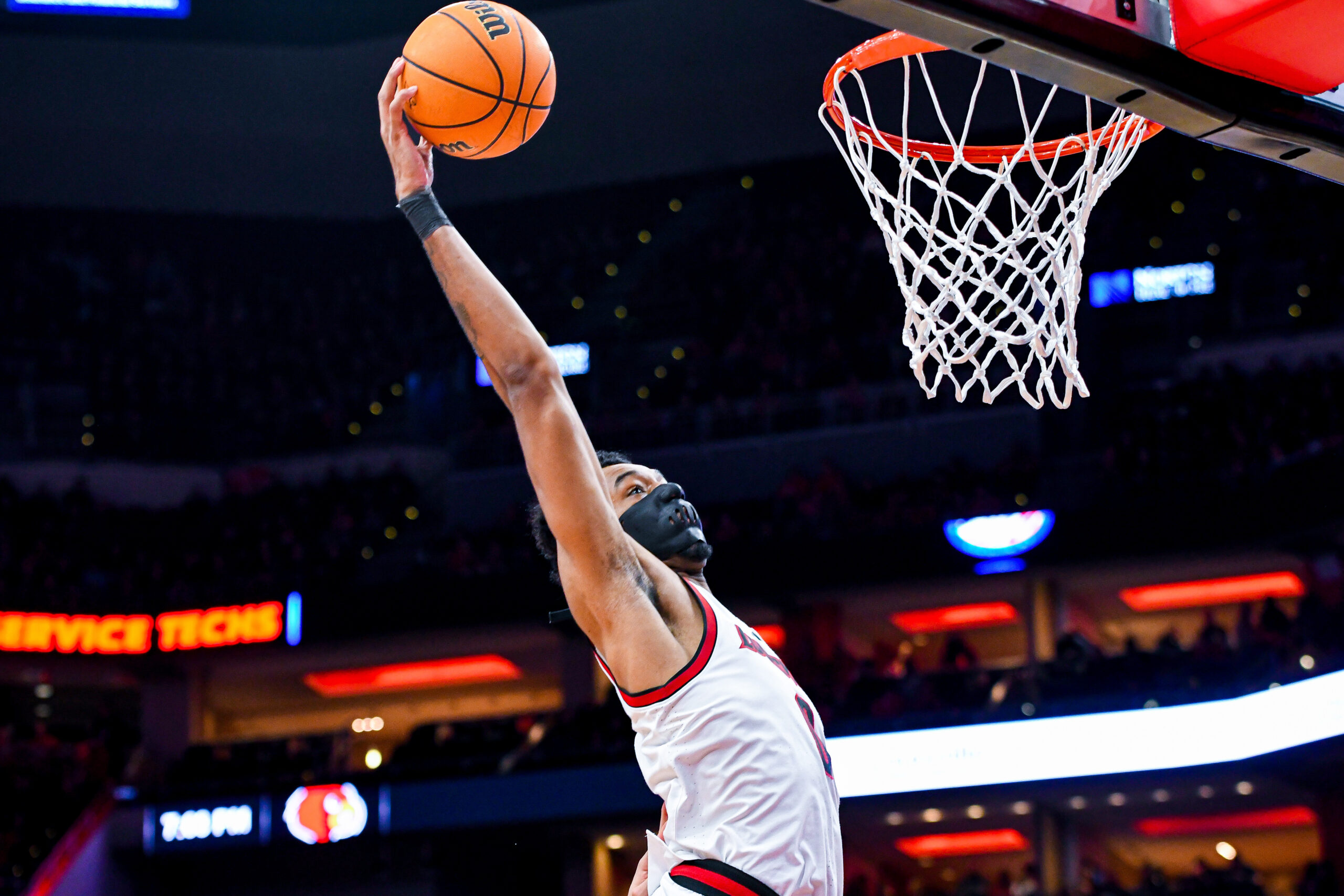 Louisville basketball moving onto ACC Title following win against Clemson