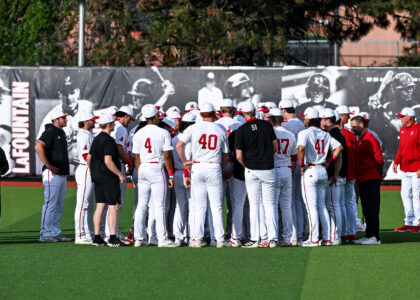The Cards Huddle vs Kentucky 4/21/26 Photo by Jared Anderson